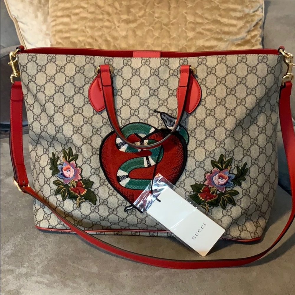 GUCCI Supreme Monogram Snake Heart Tote Hibiscus